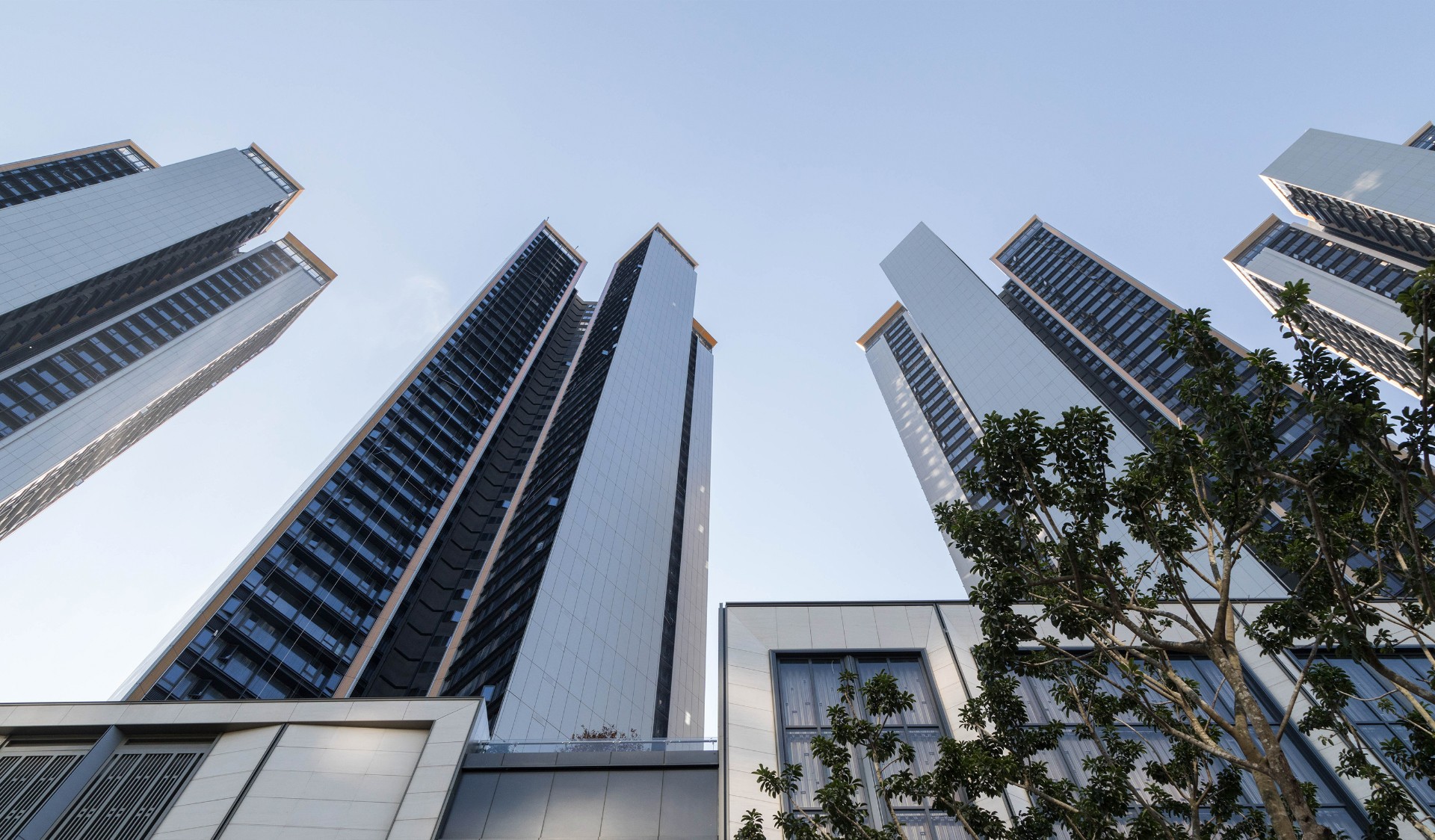 人社部等九部门联合发布《新就业形态人员职业伤害保障办法（试行）》